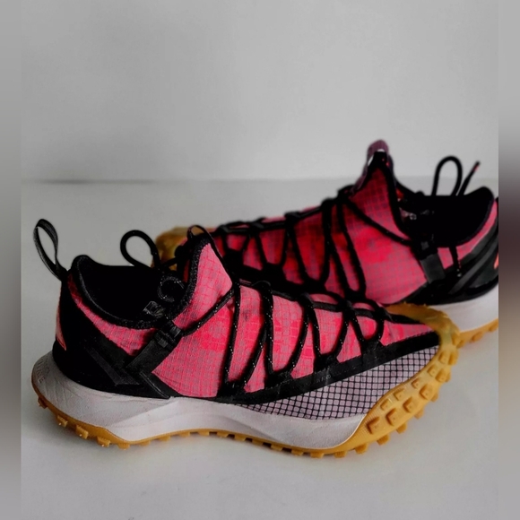 Nike ACG Mountain Fly Low Crimson Gum Black DC9045-500 Women's Size 8.5 - Picture 12 of 16